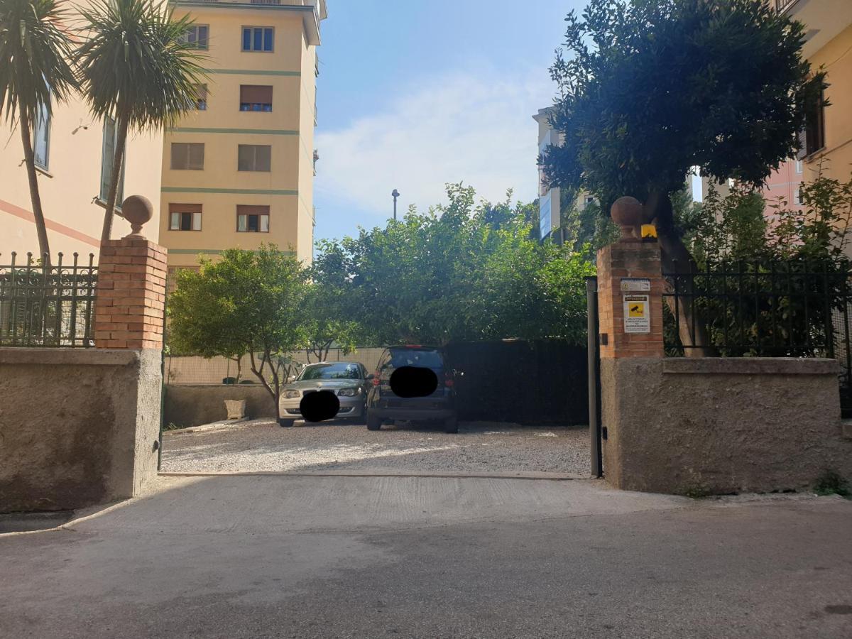 Doralice Comfort House Free Private Parking Villa Salerno Eksteriør billede